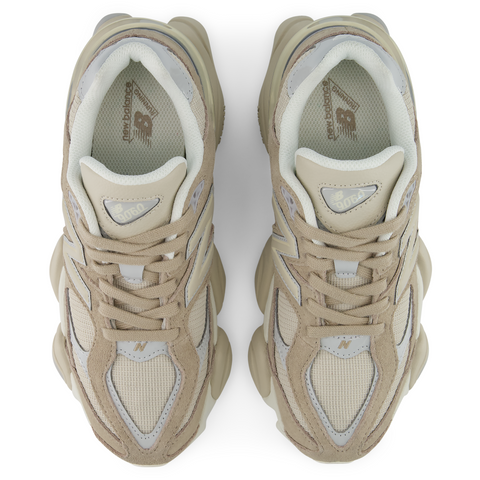 9060 Driftwood | Timberwolf