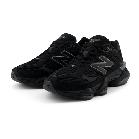 9060 Black | Castlerock