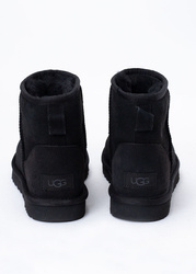UGG W CLASSIC MINI II 1016222-BLK - Śniegowce Damskie - Czarny