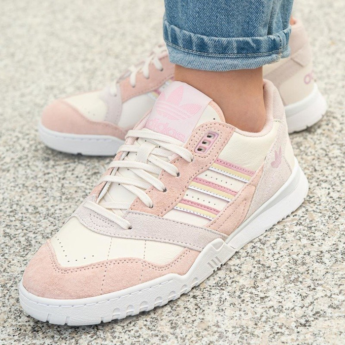 Buty sportowe damskie Adidas A.R. Trainer W (EE5411)