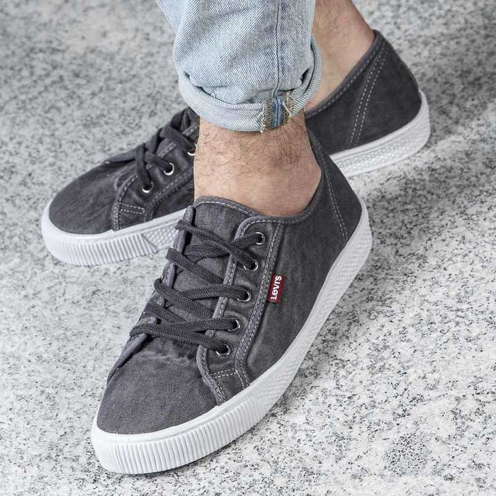 Buty sportowe damskie Levi`s Malibu Beach (38099-1204)