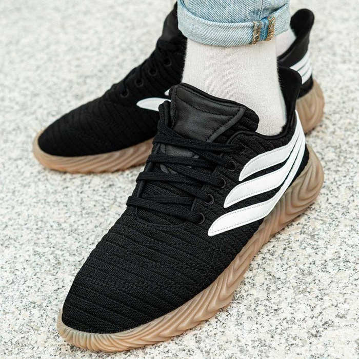 Buty sportowe Adidas Sobakov (AQ1135)