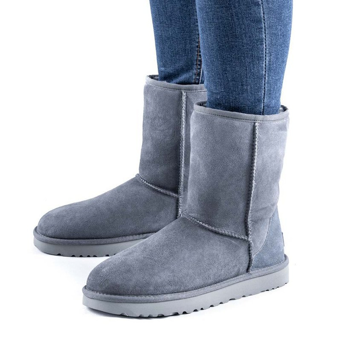 Buty zimowe damskie UGG W Classic Short II (1016223-GYS)
