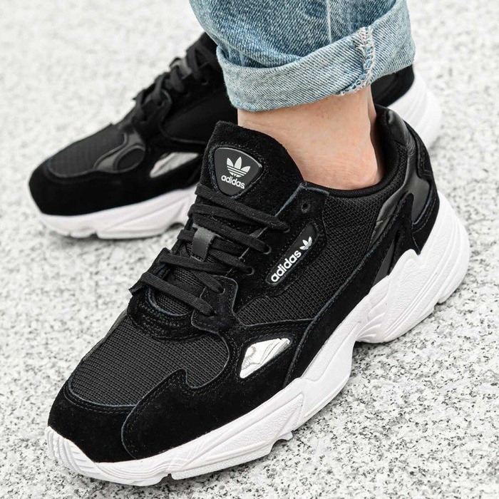 Buty sportowe Adidas Falcon (B28129)