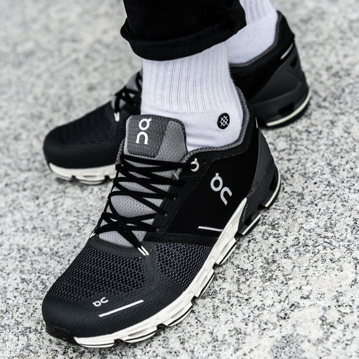 Buty treningowe męskie ON CloudFlyer (000011-0000)