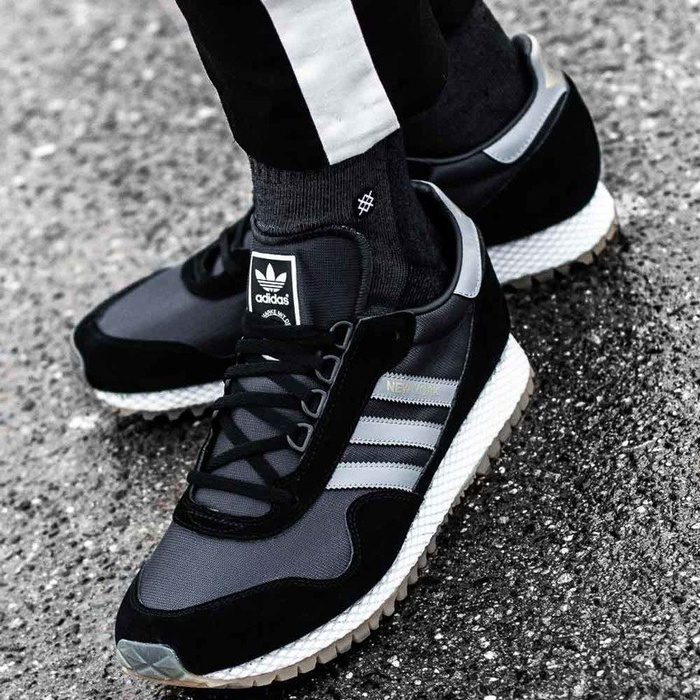 Buty sportowe męskie Adidas New York (CQ2212)
