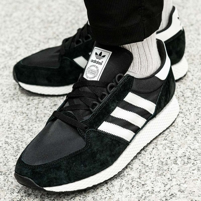 Buty sportowe męskie Adidas Forest Grove (B41550)
