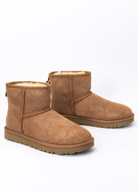 UGG W CLASSIC MINI II 1016222-CHE - Śniegowce Damskie - Brązowy