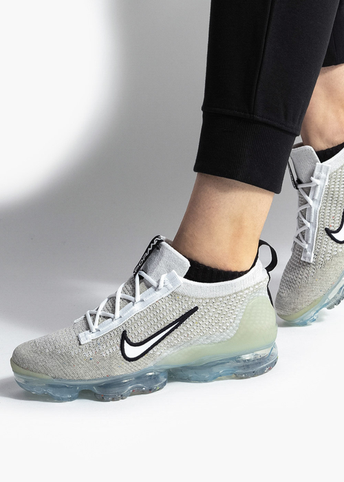 Sneakersy damskie NIKE AIR VAPORMAX 2021 FK GS 